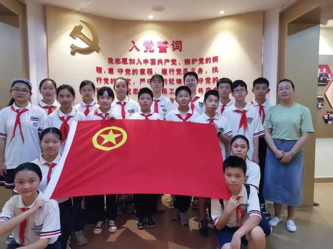 新春走基层丨陕西延安:毛驴+小米 窑洞门口的电商直播开始啦!